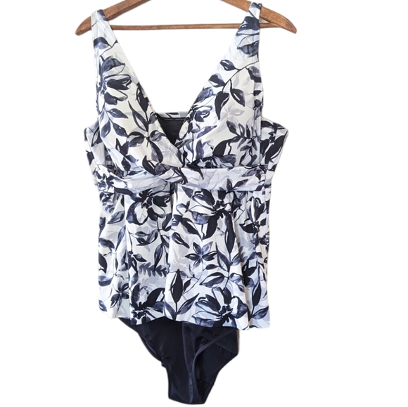 Swimsuits For All Other - Swimsuits for All One Piece 22 Black Gray White Floral Swimsuit Lightly Padded